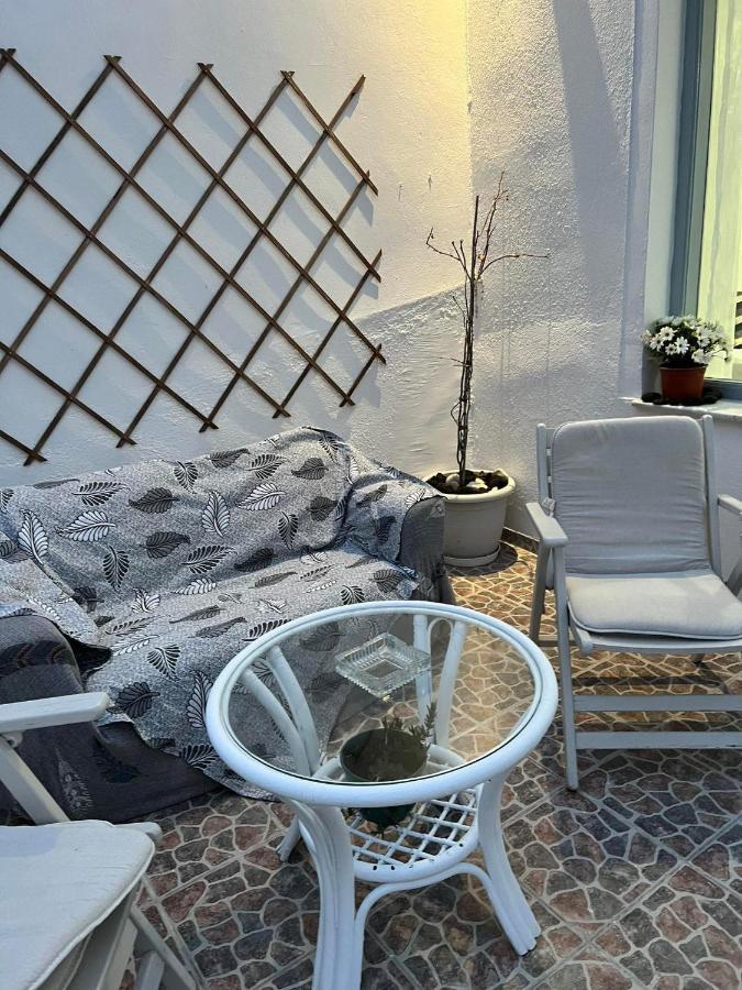 Zolfo Antico Beach Apartment Perissa Exterior photo