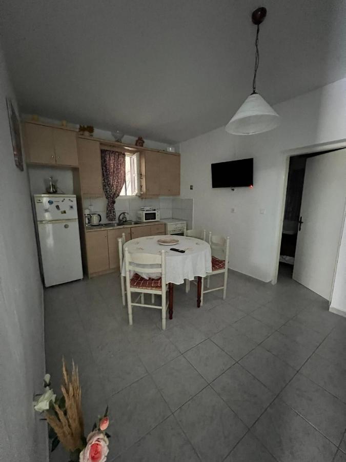 Zolfo Antico Beach Apartment Perissa Exterior photo