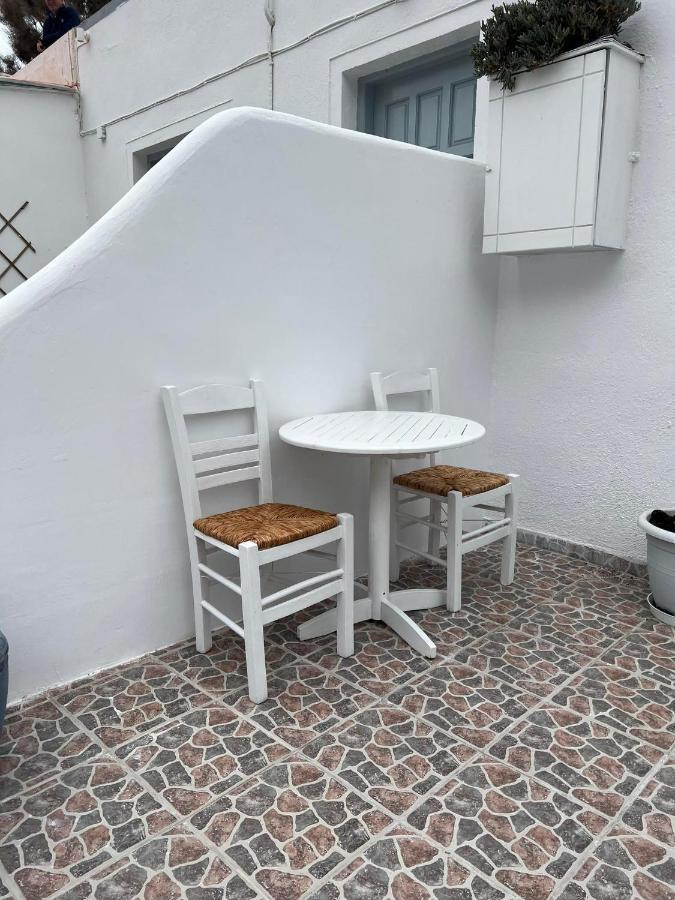 Zolfo Antico Beach Apartment Perissa Exterior photo