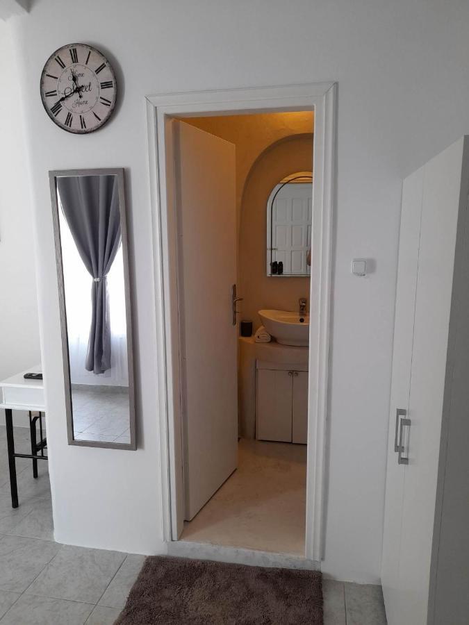 Zolfo Antico Beach Apartment Perissa Exterior photo